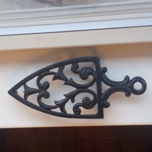 Vintage cast iron Wilton trivet